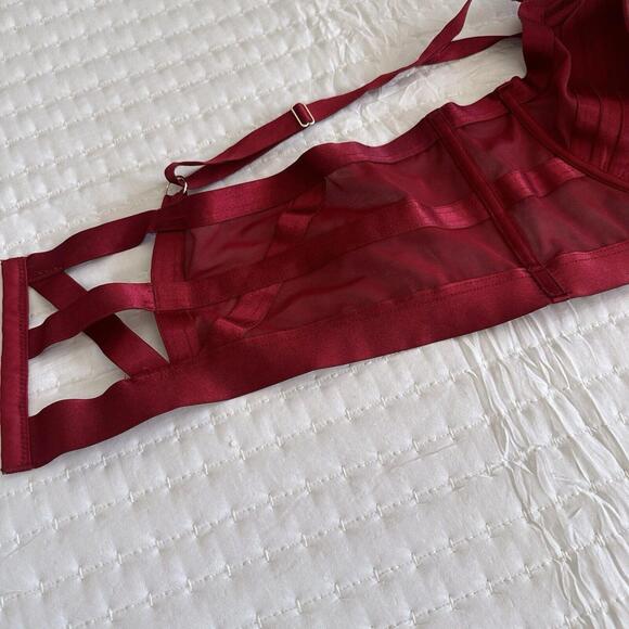 Torrid Curve Plus Size 4 Red Overt Strappy Mesh Bra Longline Bralette - Picture 7 of 11